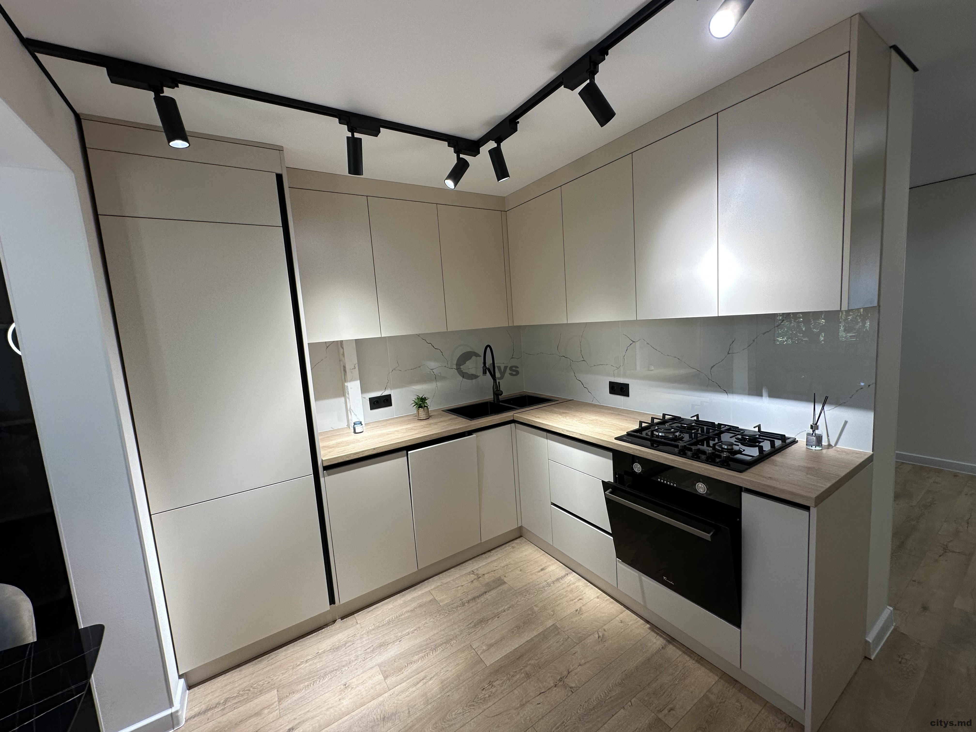 Apartament cu 3 camere, 75m², Cuza vodă photo 13 - citys.md Apartament cu 3 camere, 75m², Cuza vodă photo 12