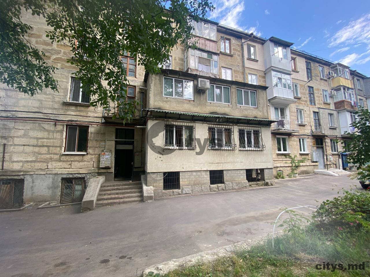 Apartament cu 2 camere, 41m², Lamonosov photo 4