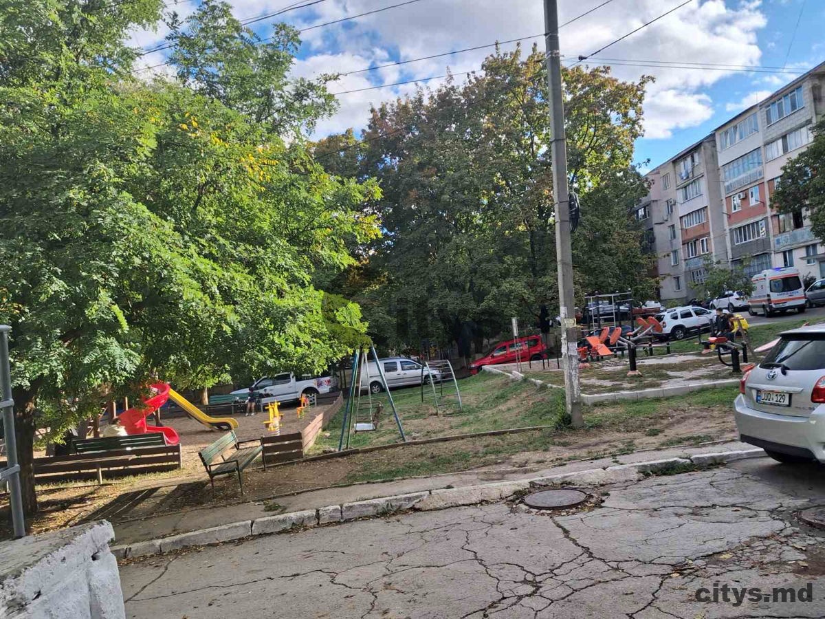 2-х комнатная квартира, Poșta Veche 56м², str. Socoleni photo 3