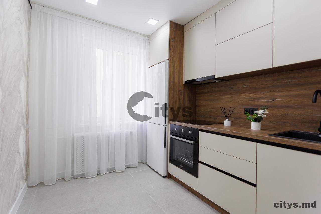 Apartament cu 2 camere, 44m², Romana photo 0