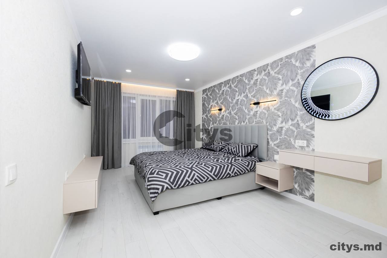 Apartament cu 3 camere, 66m², Cuza Voda photo 5