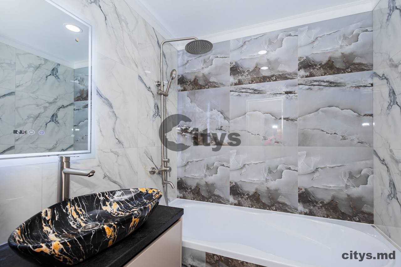 Apartament cu 3 camere, 66m², Cuza Voda photo 9