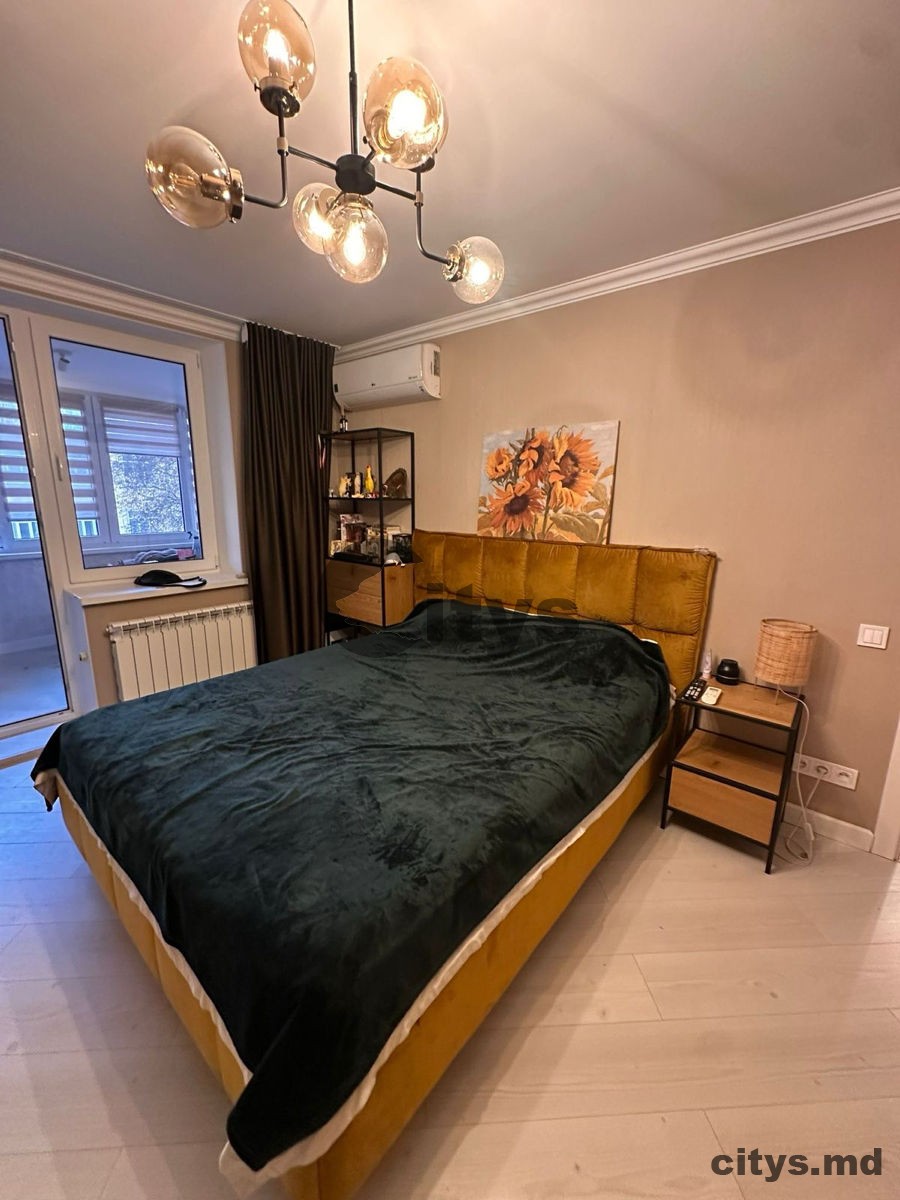 1 комнатная квартира, 32м², Florilor photo 1