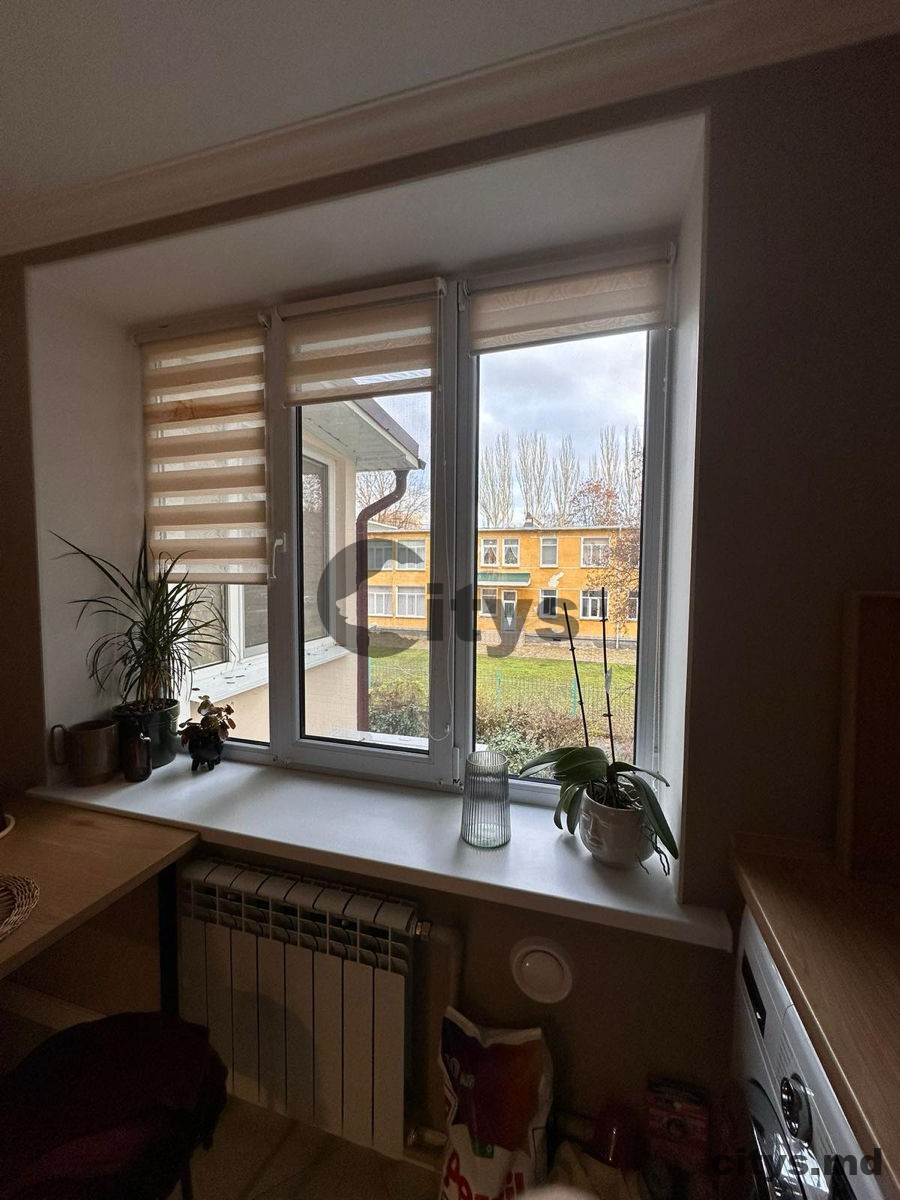 1 комнатная квартира, 32м², Florilor photo 4