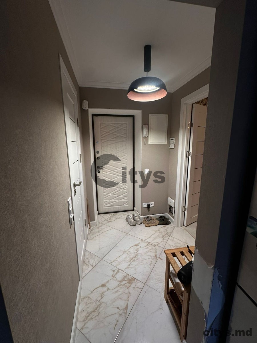 1 комнатная квартира, 32м², Florilor photo 5