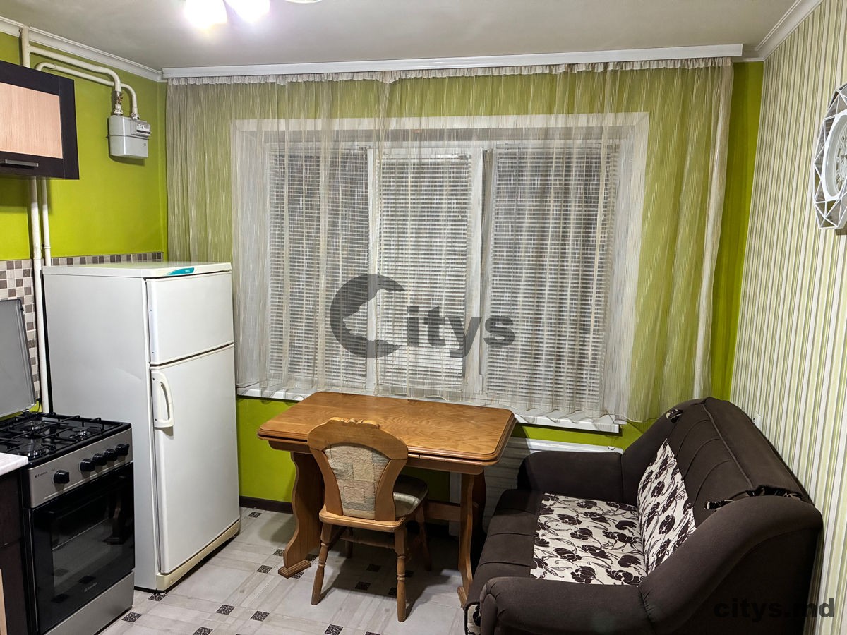 Apartament cu 1 cameră, 33m², Florilor photo 2