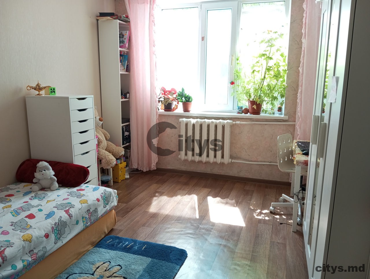 Apartament cu 3 camere, 70m², Telecentru, Пьетрарилор photo 1