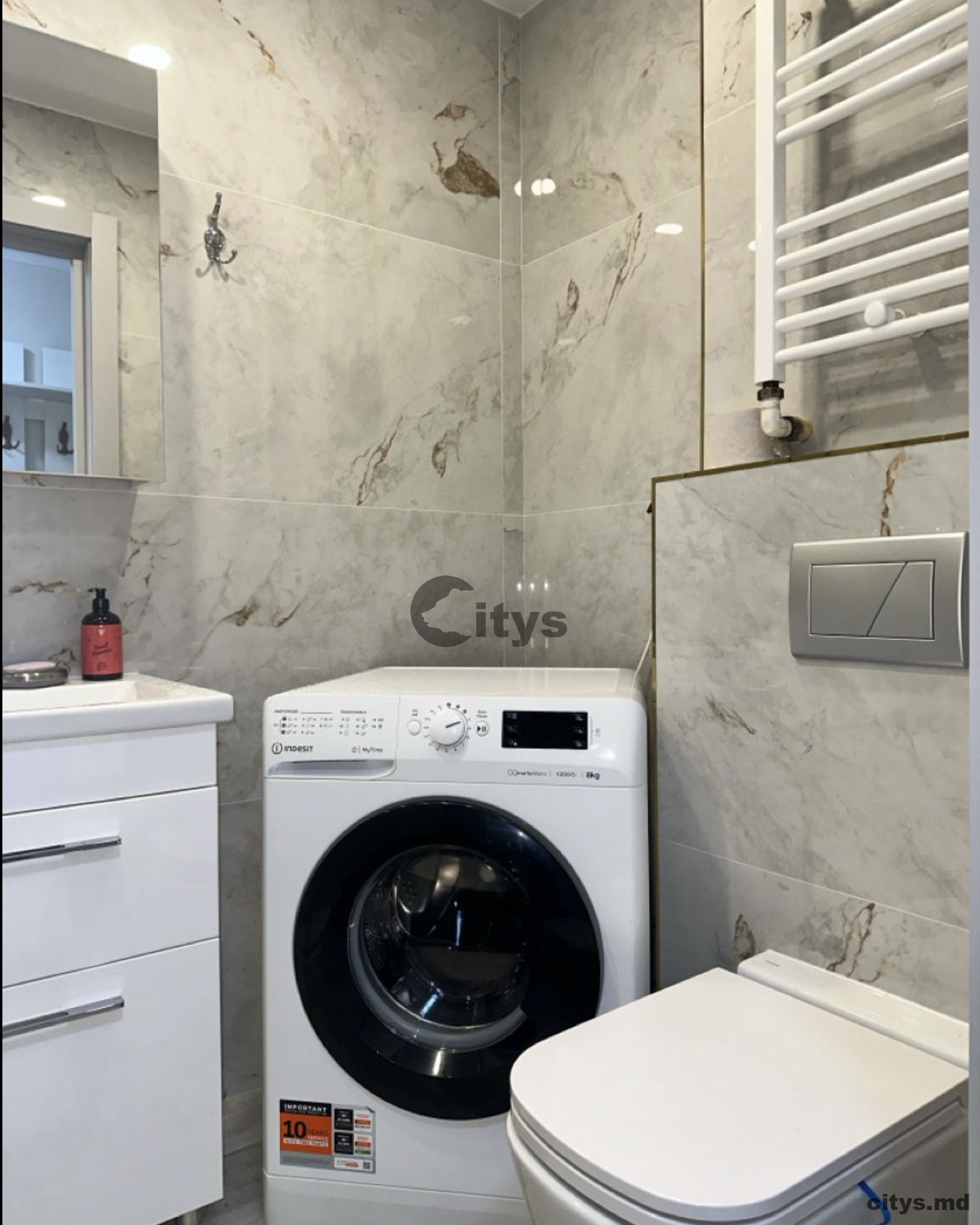 Chirie-Apartament cu 2 camere, 42m²,Centru, Cojocarilor photo 3 - citys.md Chirie-Apartament cu 2 camere, 42m²,Centru, Cojocarilor photo 2