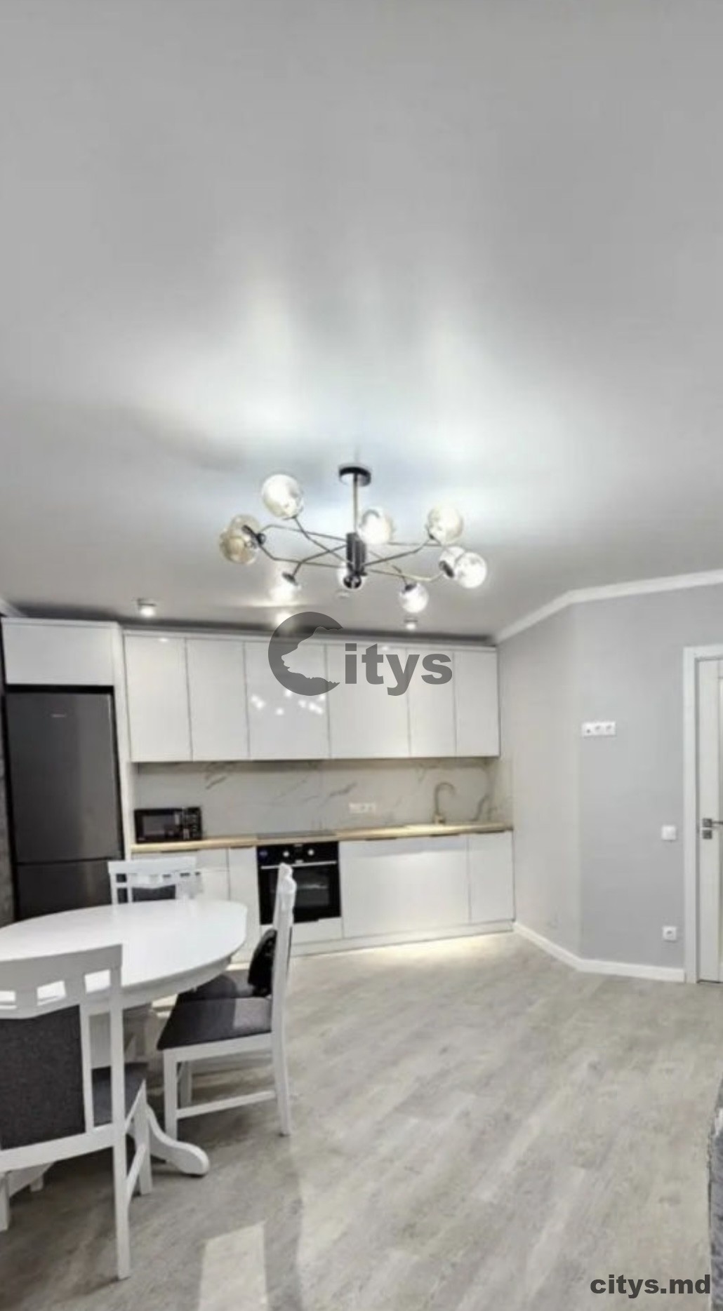 Chirie-Apartament cu 2 camere, 80m², Centru,Tecuci photo 1 - citys.md Chirie-Apartament cu 2 camere, 80m², Centru,Tecuci photo 0