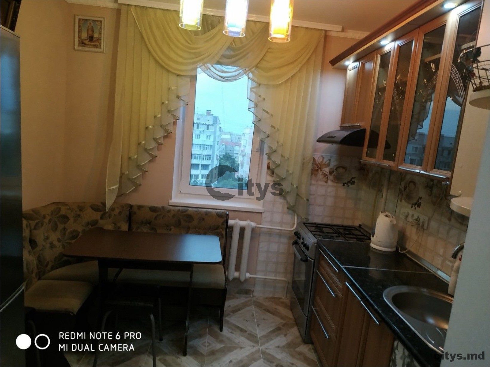 Chirie-Apartament cu 2 camere, 60m², Buiucani,Alba-Iulia photo 8 - citys.md Chirie-Apartament cu 2 camere, 60m², Buiucani,Alba-Iulia photo 7