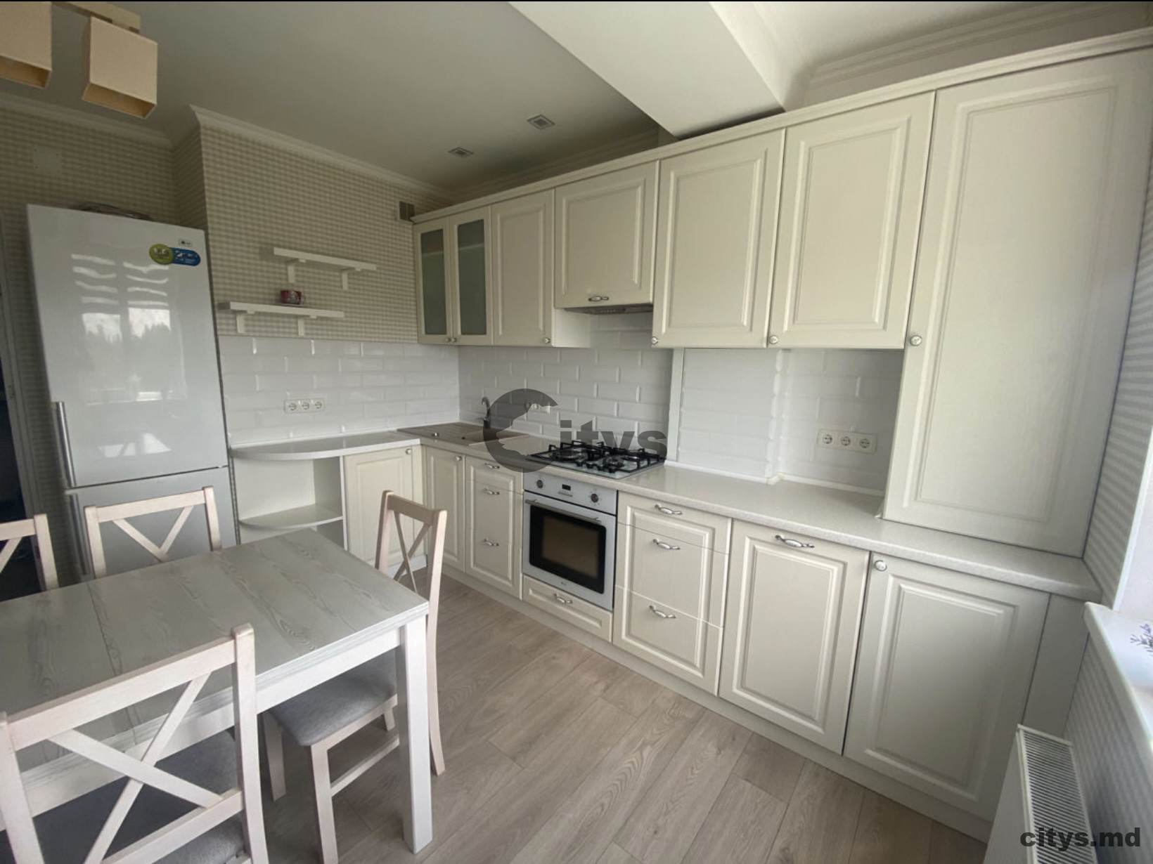 Chirie-Apartament cu 2 camere, 60m², Centru,Arheolog Ion Casian Suruceanu photo 8 - citys.md Chirie-Apartament cu 2 camere, 60m², Centru,Arheolog Ion Casian Suruceanu photo 7