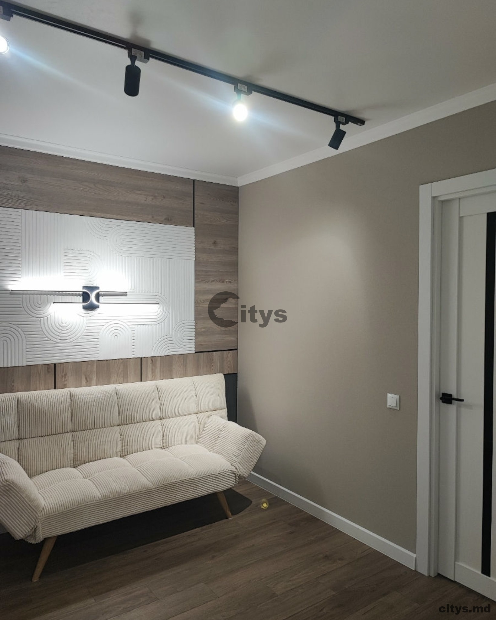 Se vinde-Apartament cu 3 camere, 80m²,Botanica, Traian 7445 photo 0