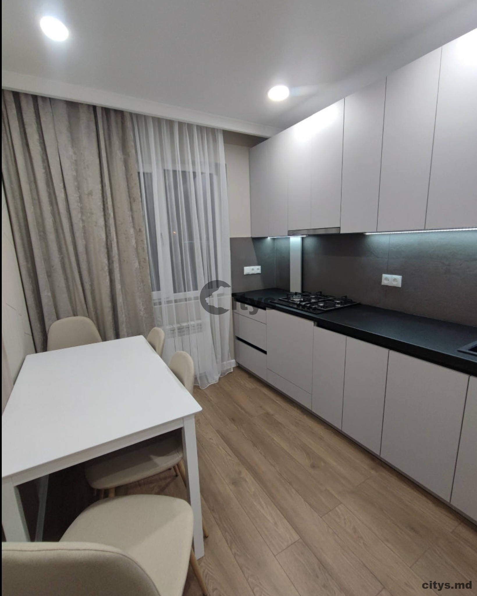 Se vinde-Apartament cu 3 camere, 80m²,Botanica, Traian 7445 photo 8