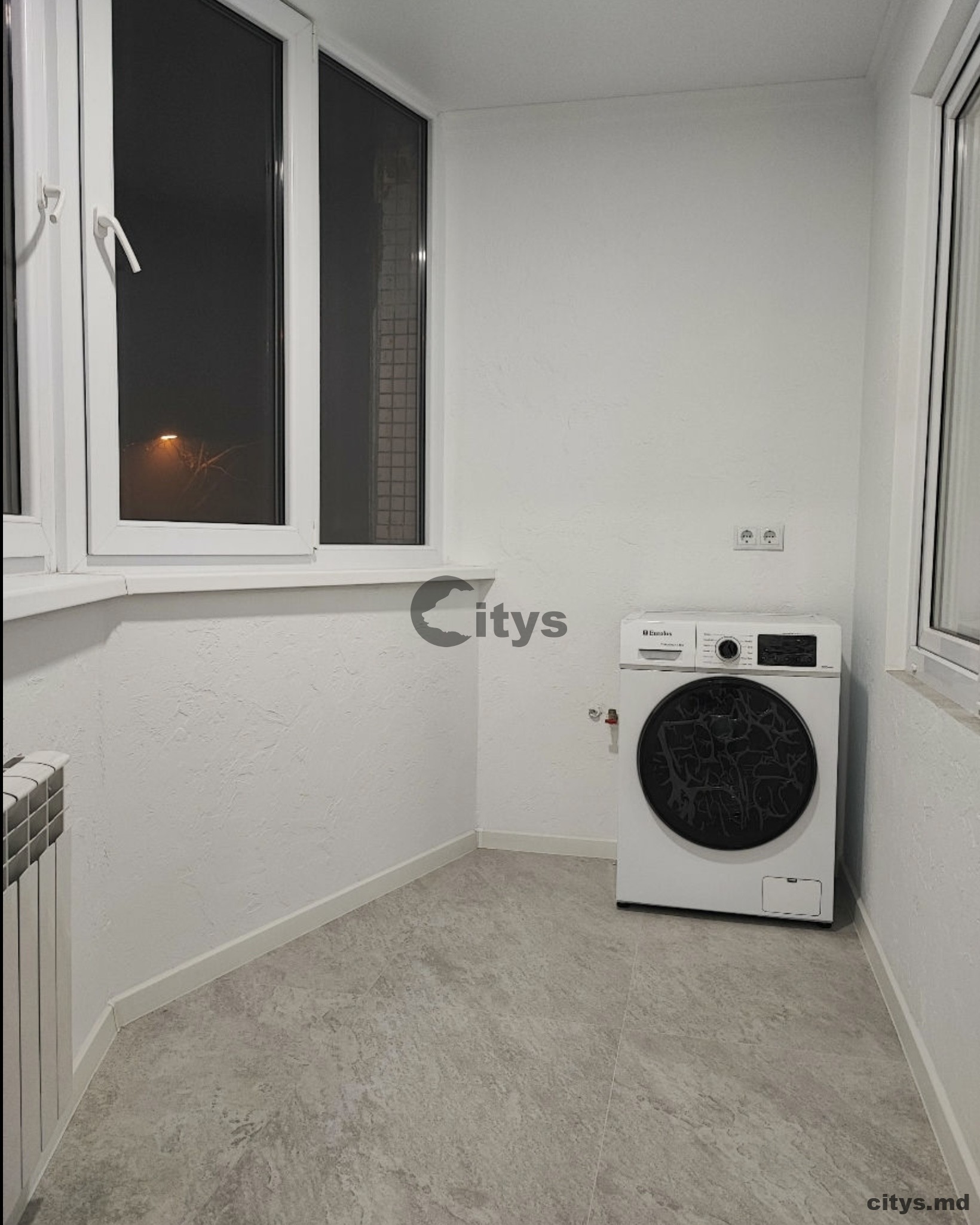 Se vinde-Apartament cu 3 camere, 80m²,Botanica, Traian 7445 photo 2