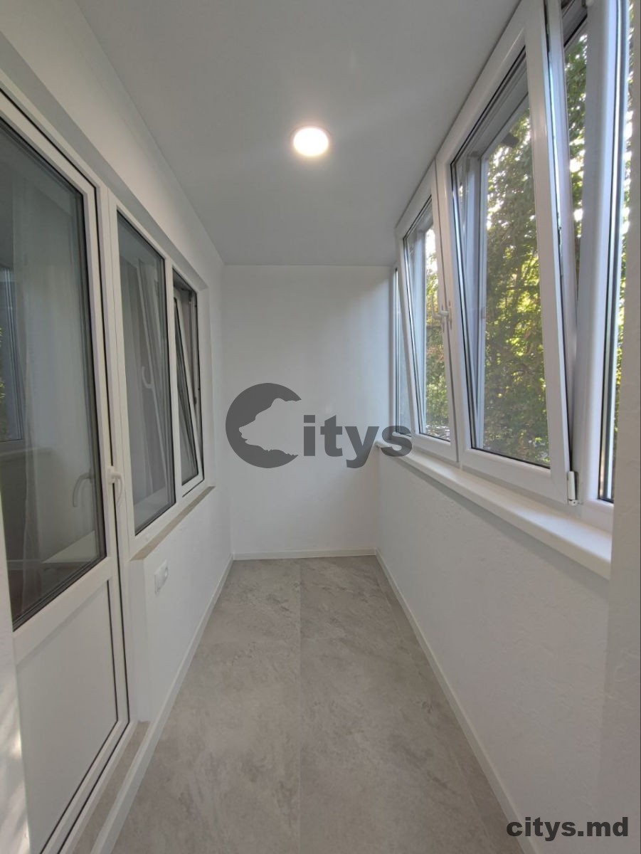 Apartament cu 3 camere, 75m², Traian photo 4