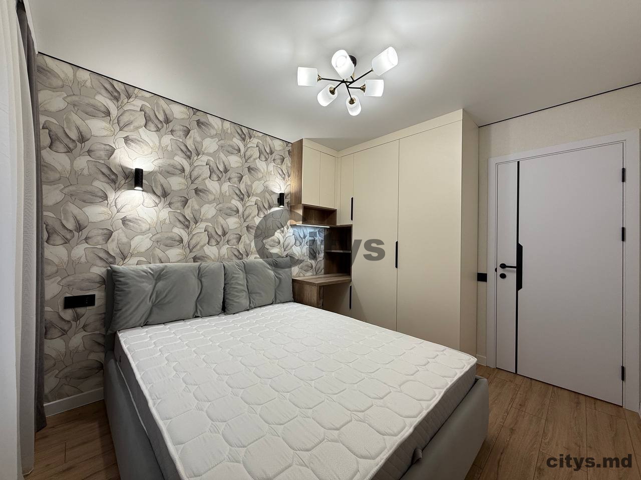 Apartament cu 3 camere, 80m², Sadovenu photo 3