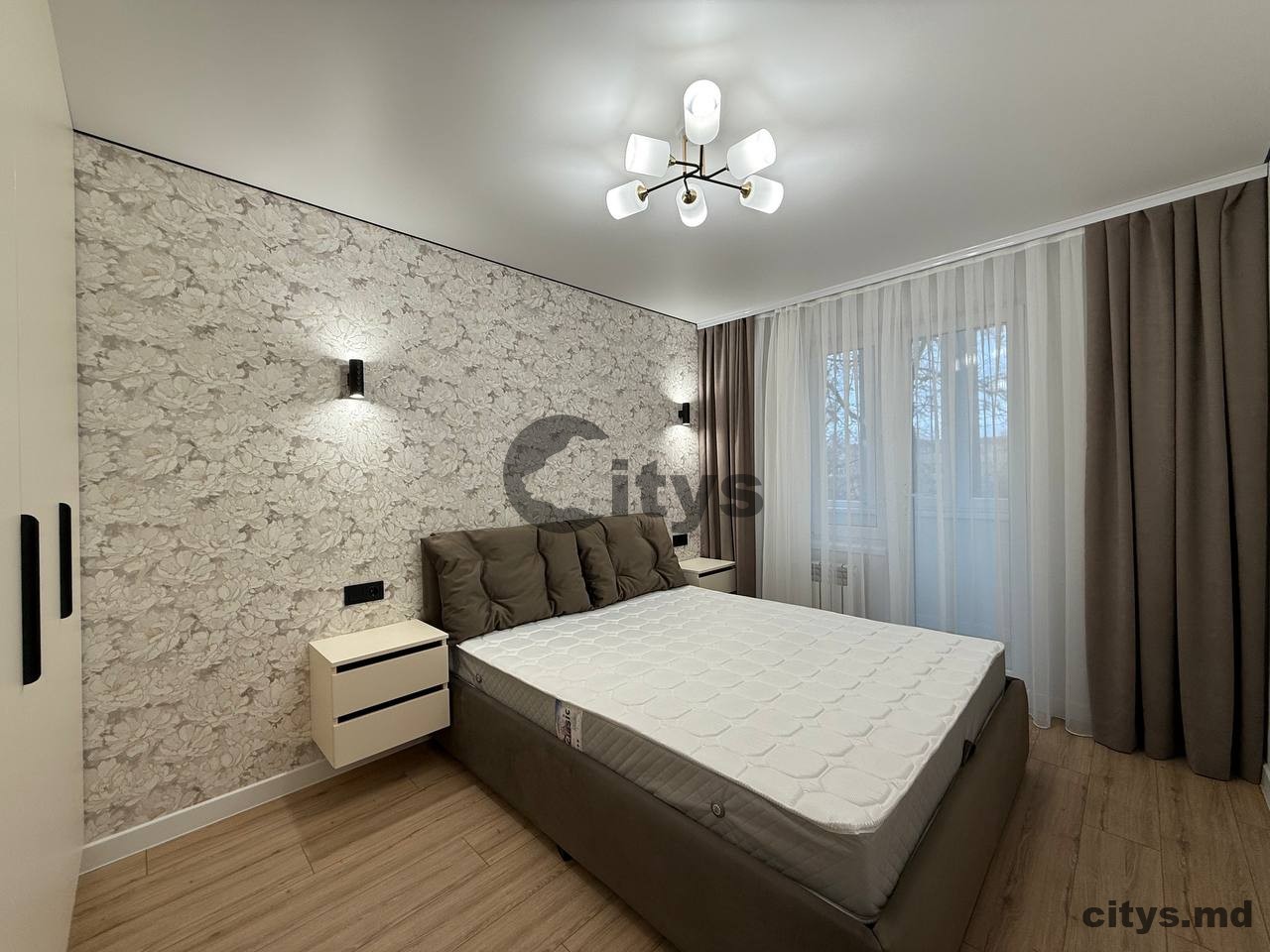 Apartament cu 3 camere, 80m², Sadovenu photo 5