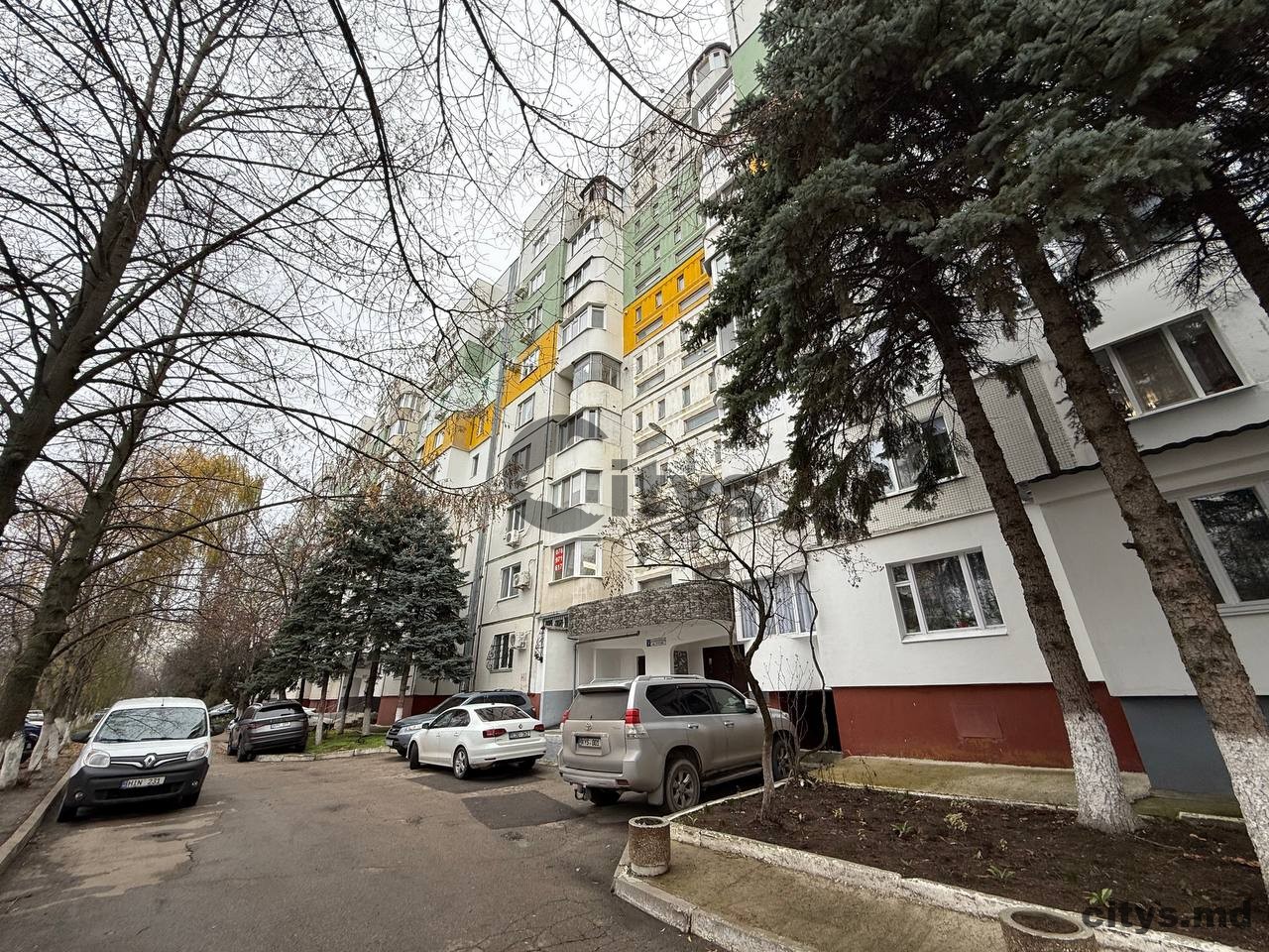 Apartament cu 3 camere, 80m², Sadovenu photo 8