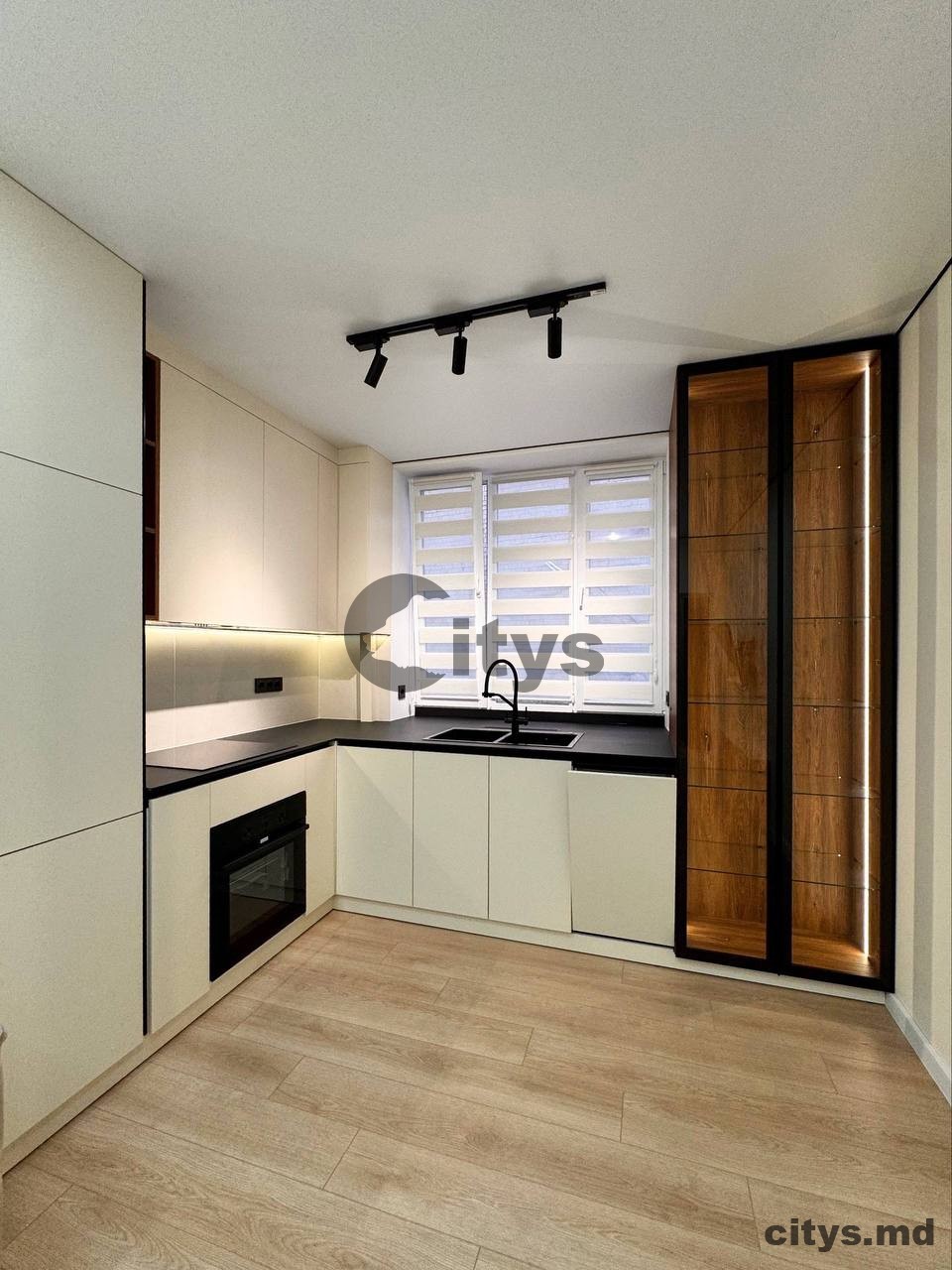 Apartament cu 2 camere, 46m², Cojbuk photo 0