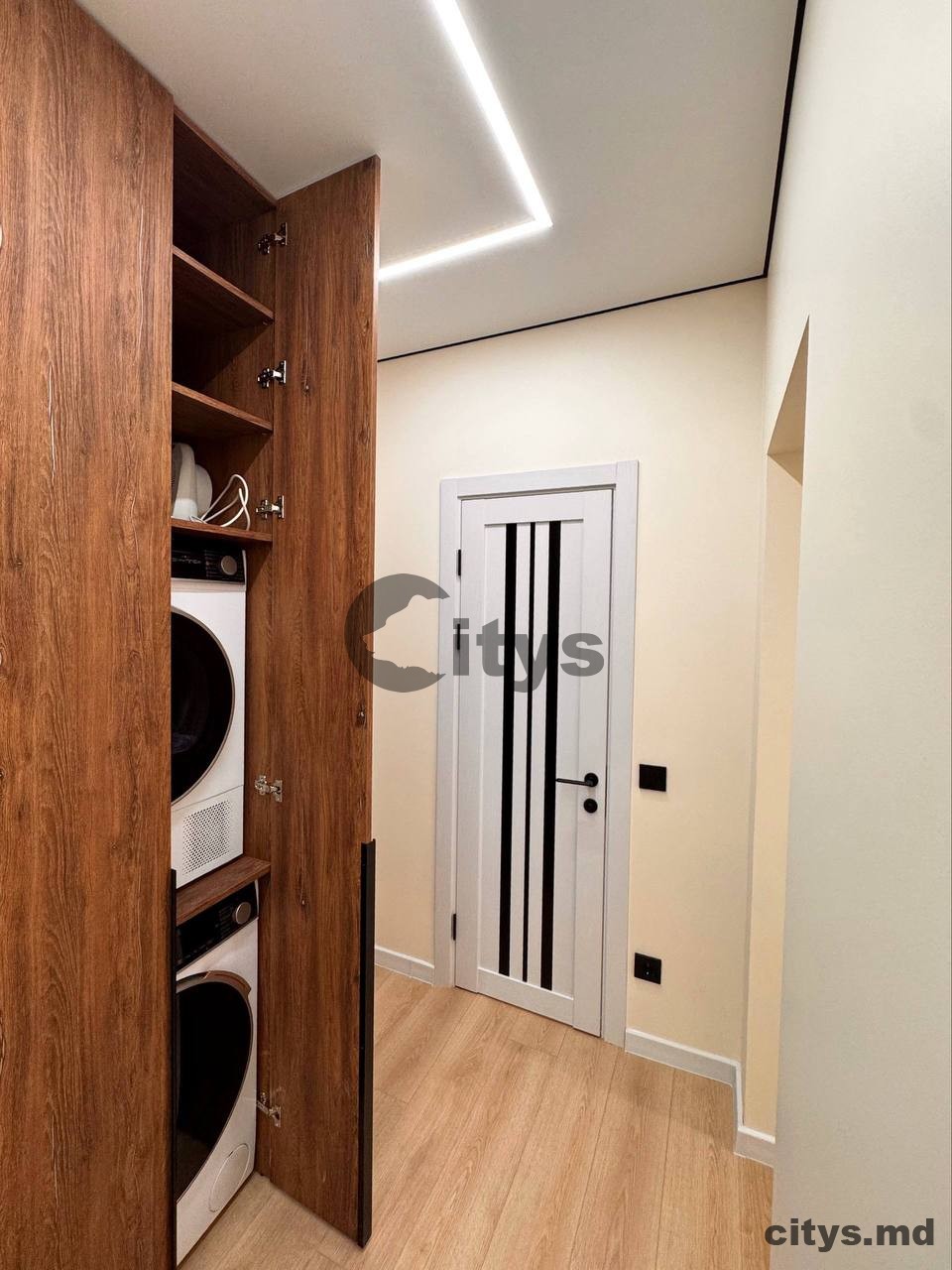 Apartament cu 2 camere, 46m², Cojbuk photo 2