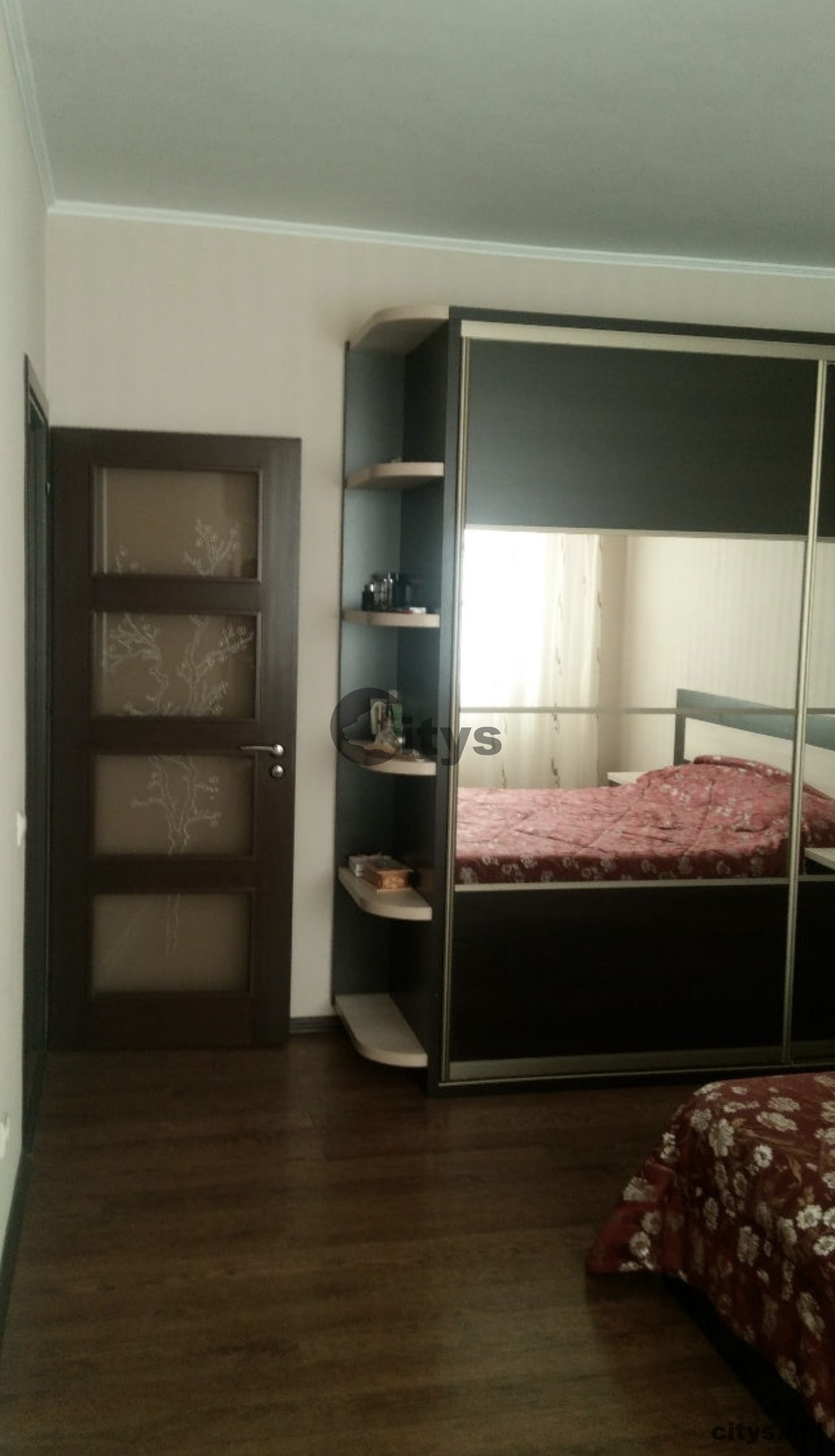 Chirie-Apartament cu 3 camere, 93m²,Buiucani, Alba-Iulia photo 2