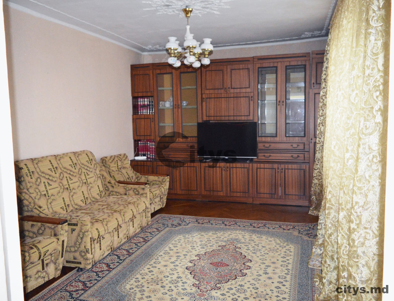 Apartament cu 3 camere, 70m², Ismail photo 1
