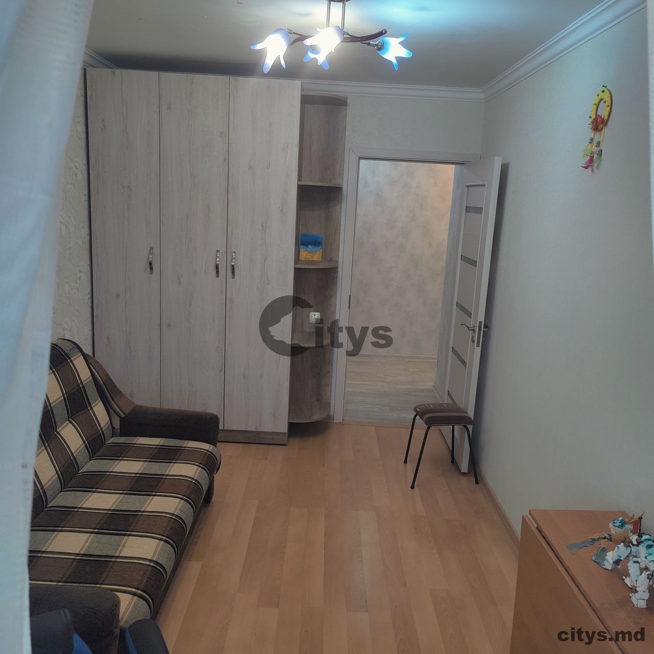 Apartament cu 2 camere, 60m², Ceucari photo 3