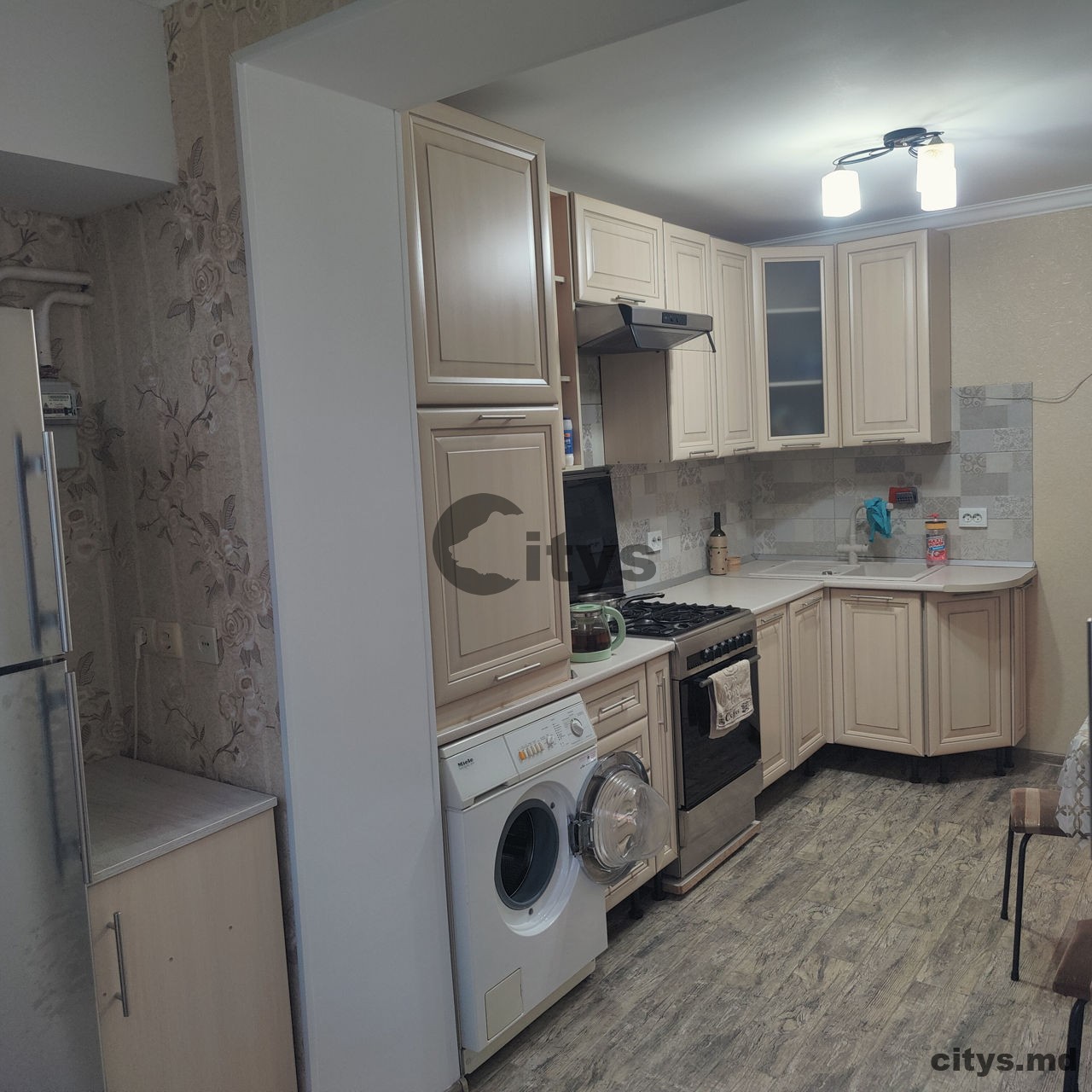 Apartament cu 2 camere, 60m², Ceucari photo 0