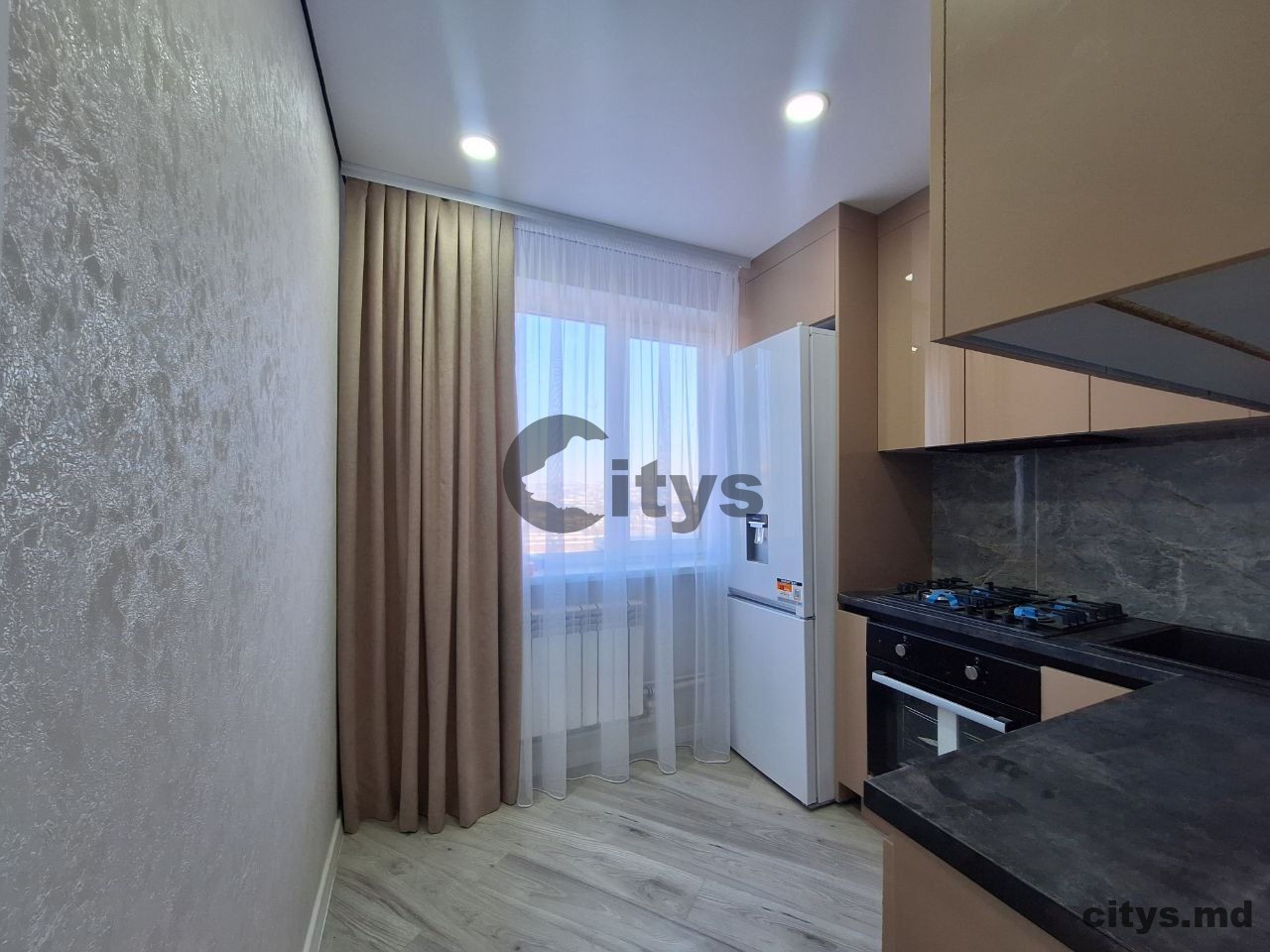 Vînzare, Apartament cu 2 camere+living, 47m², Сăușeni,1 photo 0