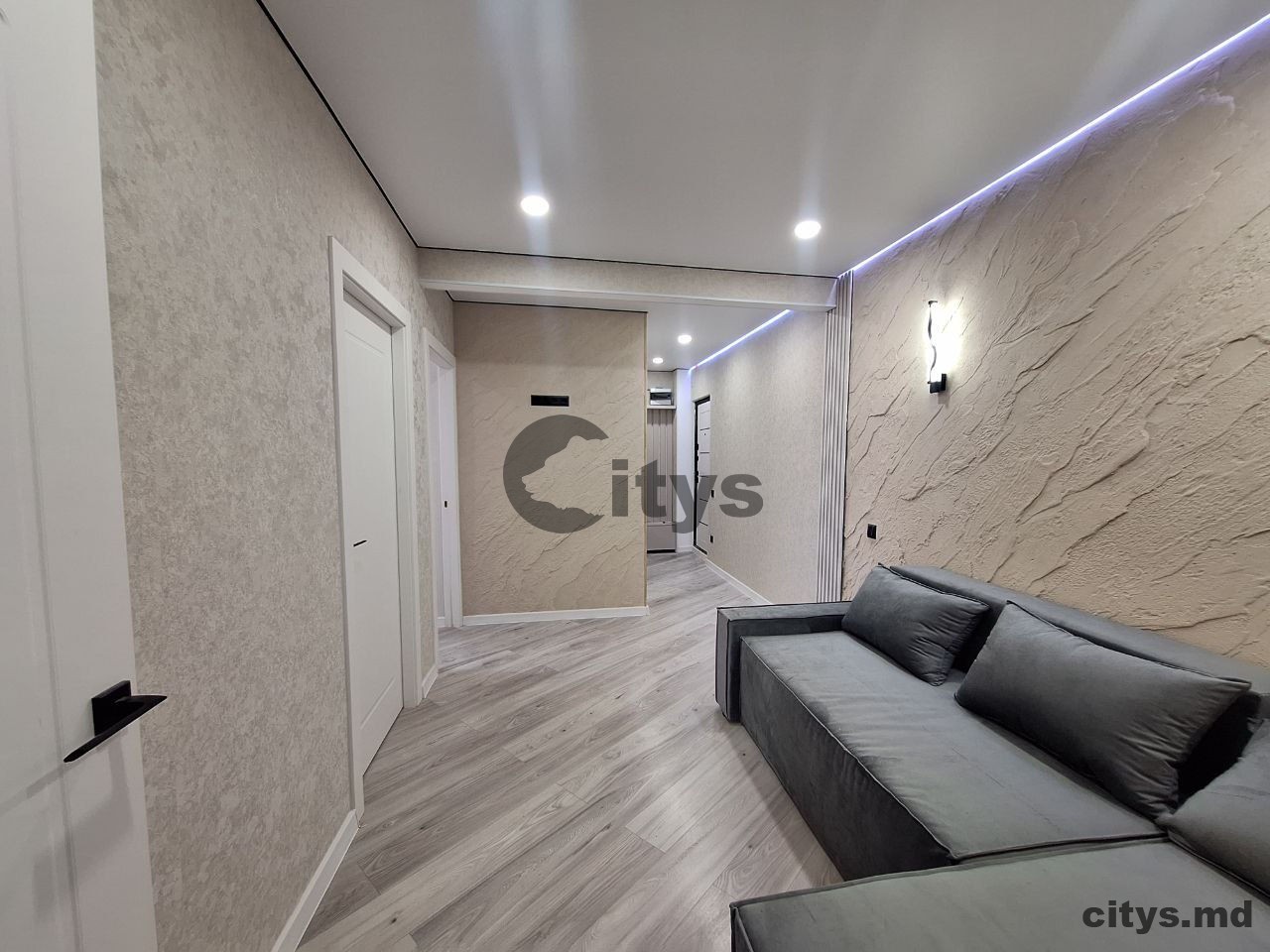 Vînzare, Apartament cu 2 camere+living, 47m², Сăușeni,1 photo 3