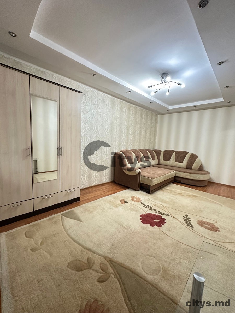 Apartament cu 2 camere, 46m², Trandafirilor photo 3