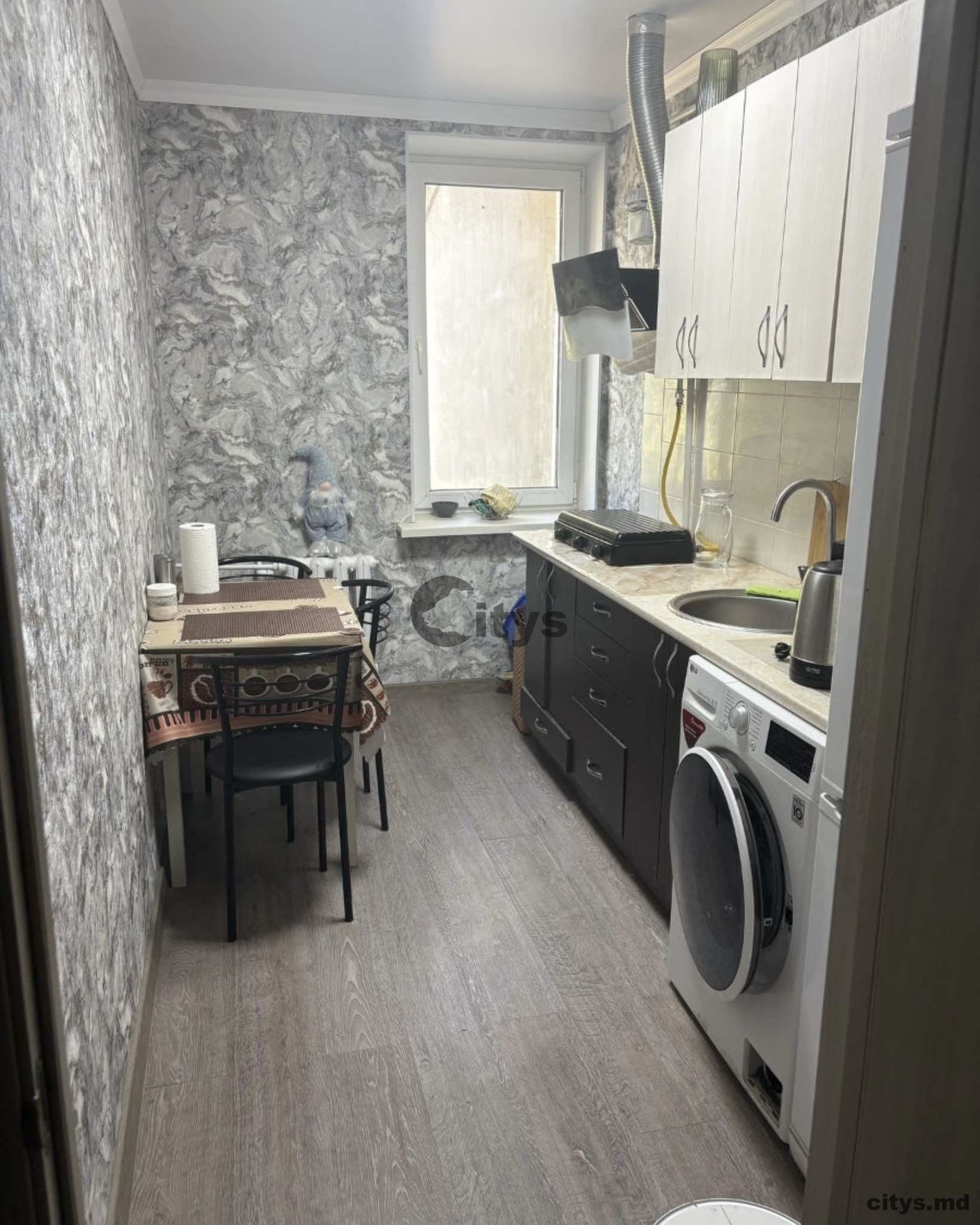Продается-1 комнатная квартира, 30м², Ботаника,Cetatea Albă 7533 photo 1