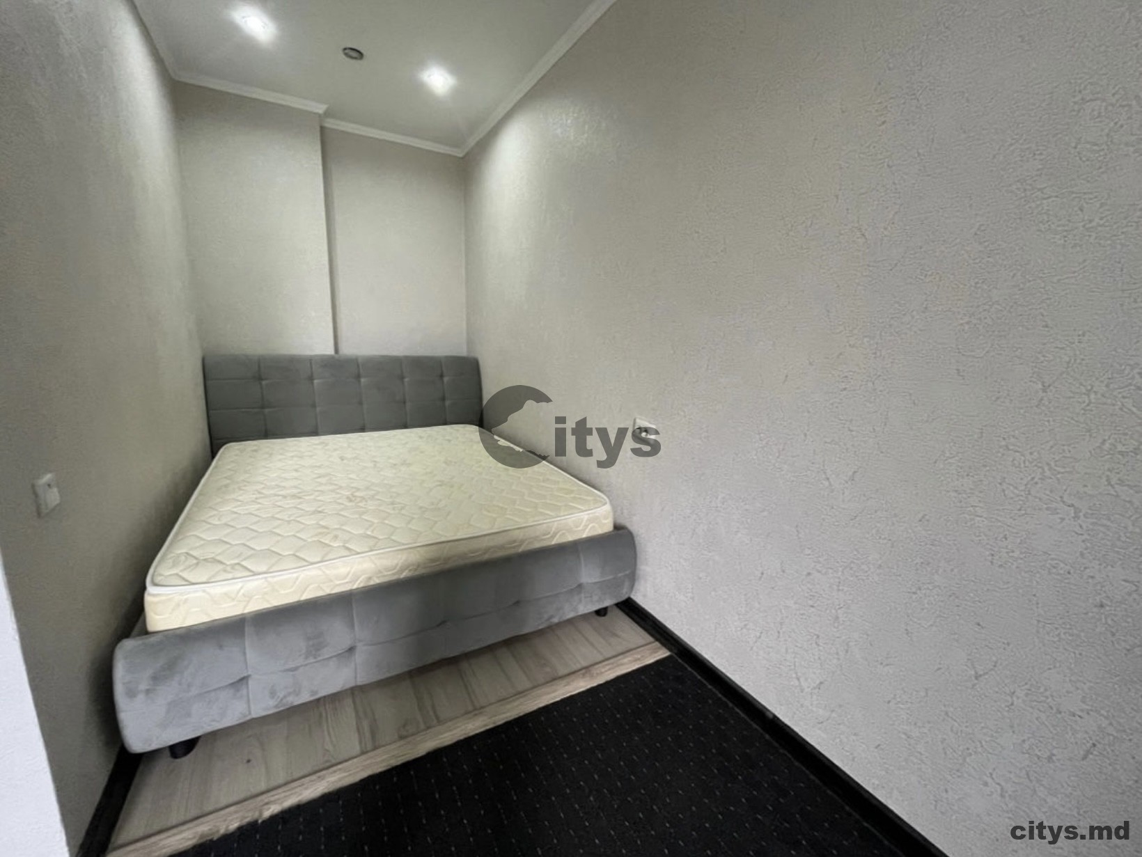 Se vinde-Apartament cu 1 cameră, 33m², Buiucani,Sucevița photo 0