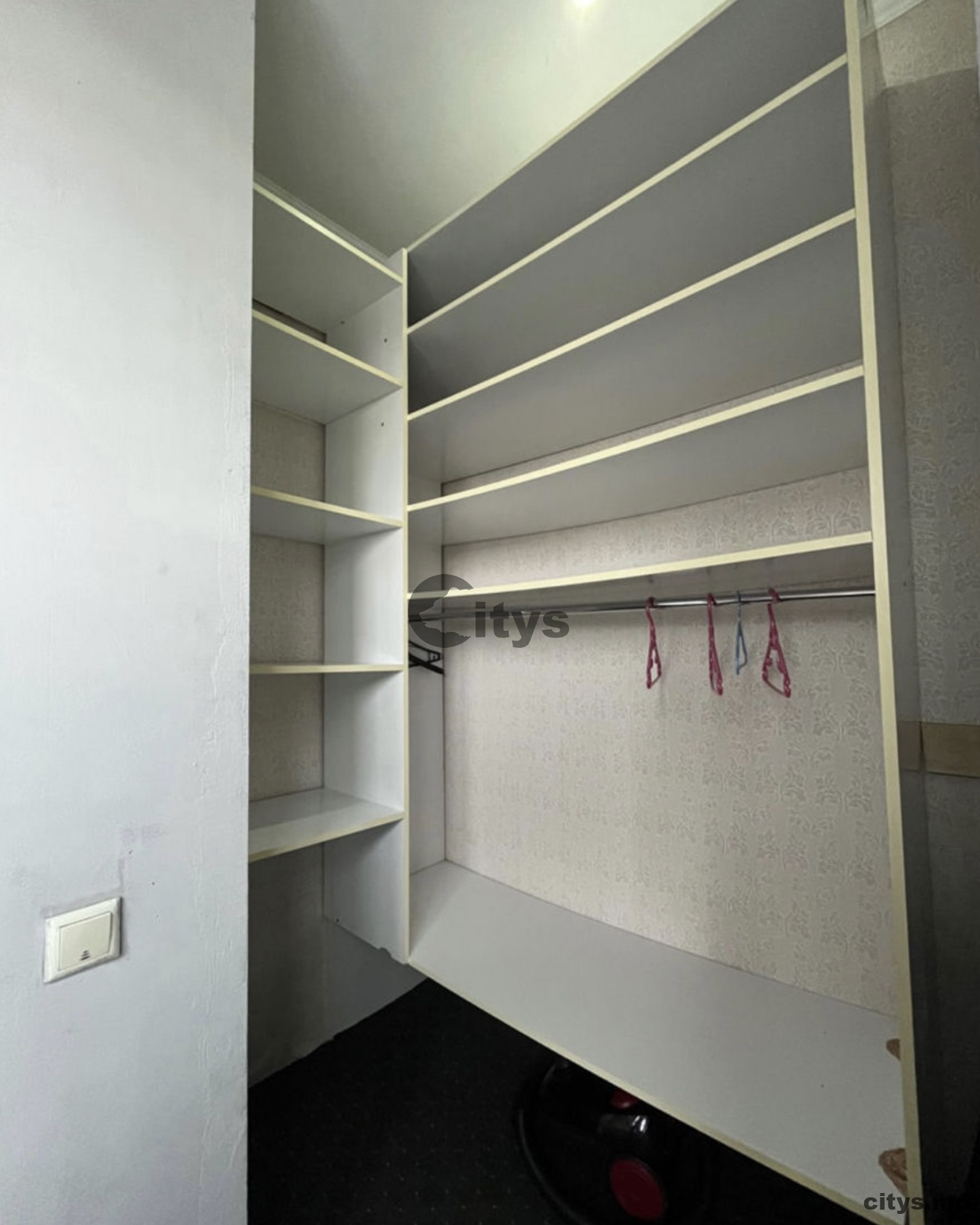Se vinde-Apartament cu 1 cameră, 33m², Buiucani,Sucevița photo 5