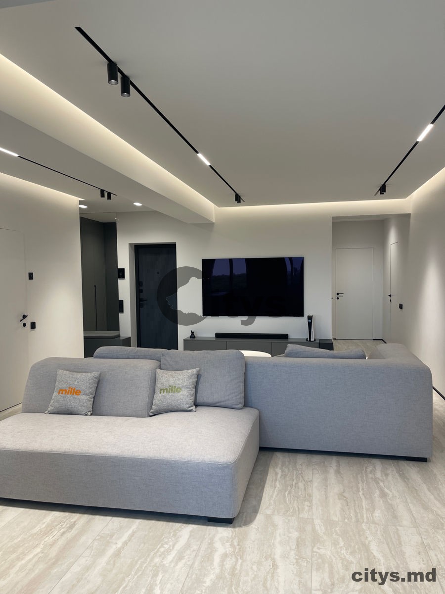 chirie-Apartament cu 3 camere, Centru 130m², str. Melestiu photo 1