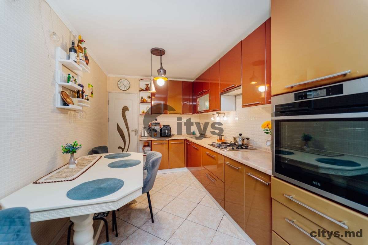 Apartament cu 3 camere, 73m², Botanica, Cetatea Albă photo 1