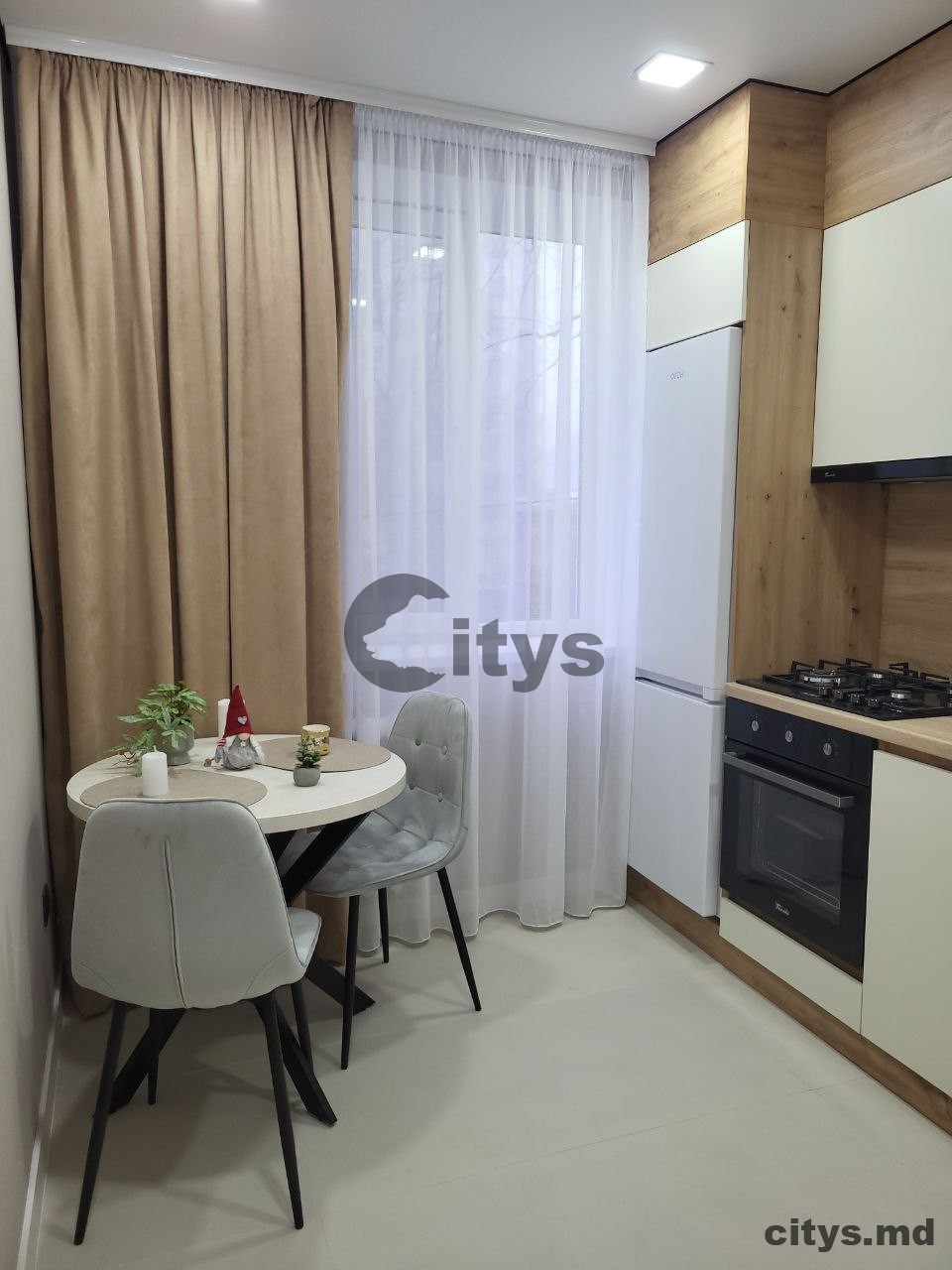 Vînzare, Apartament cu 3 camere și living, 54m², V. Lupu,31 photo 8