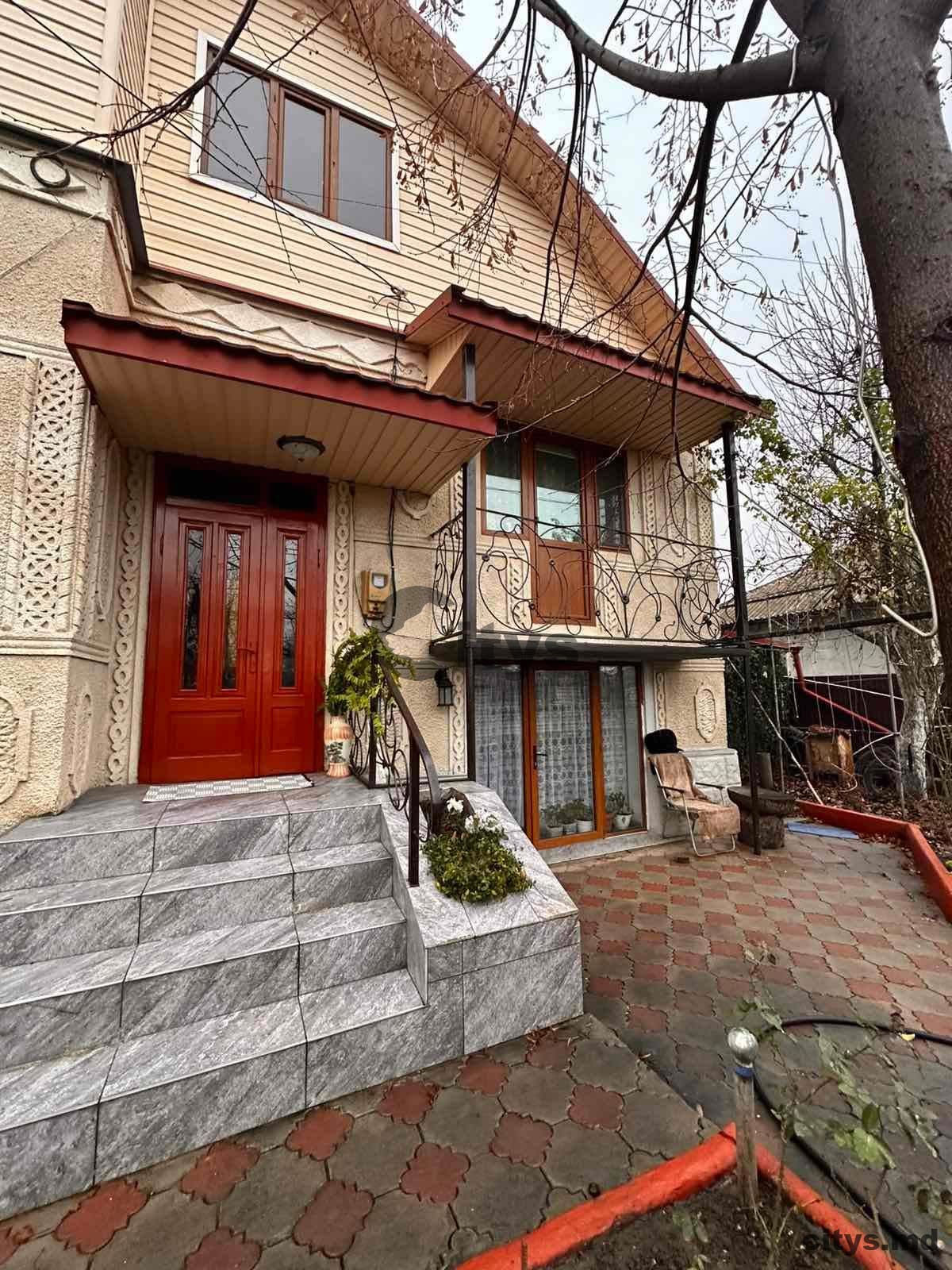 Дом с 2 уровнями, 175м², Ion luca Carajiale photo 1 - citys.md Дом с 2 уровнями, 175м², Ion luca Carajiale photo 0