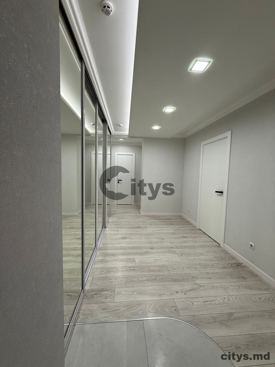 Apartament cu 3 camere, 80m², Mircea cel Batrin photo 7
