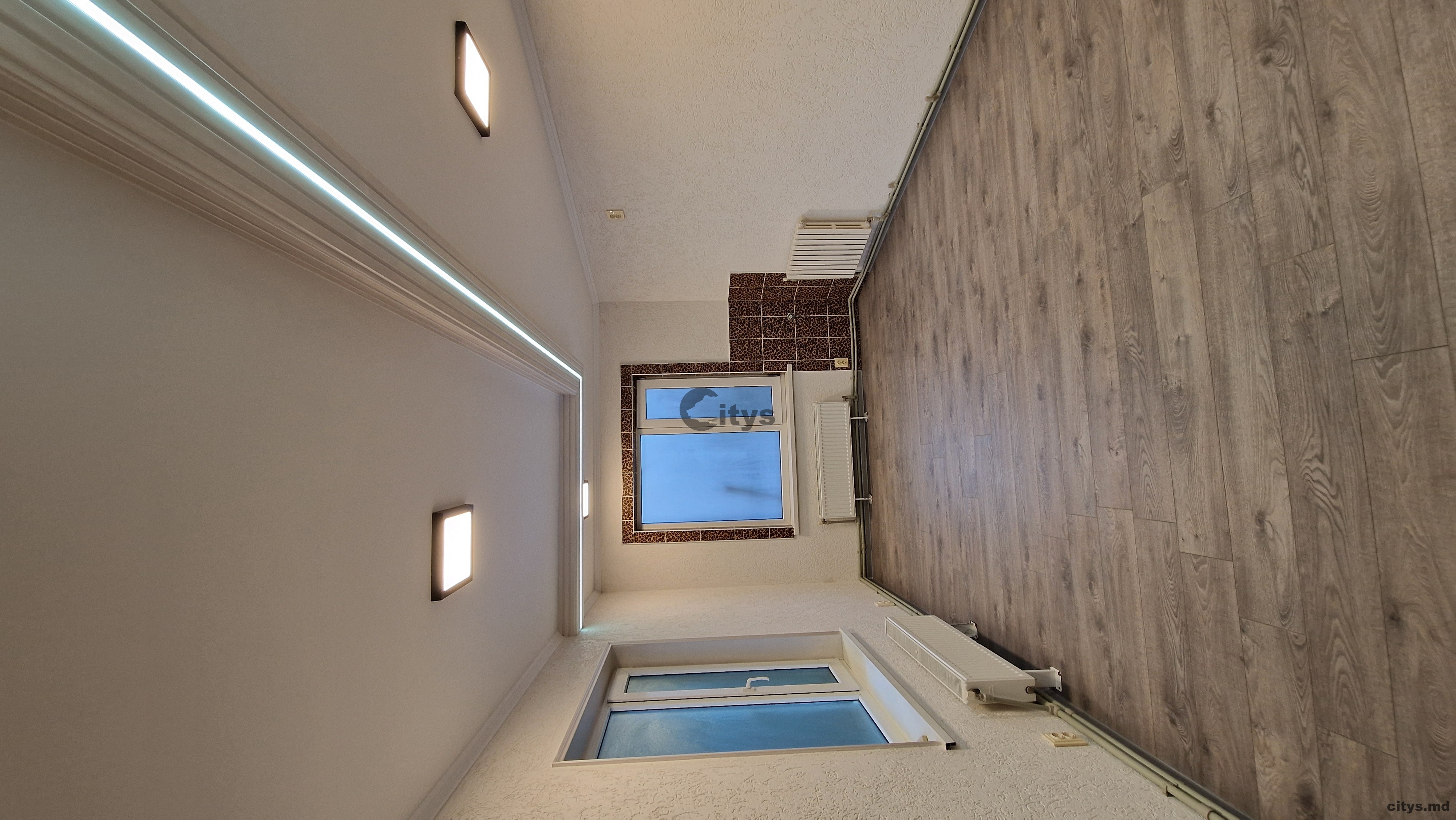 Universal, 20m², Киевская photo 0