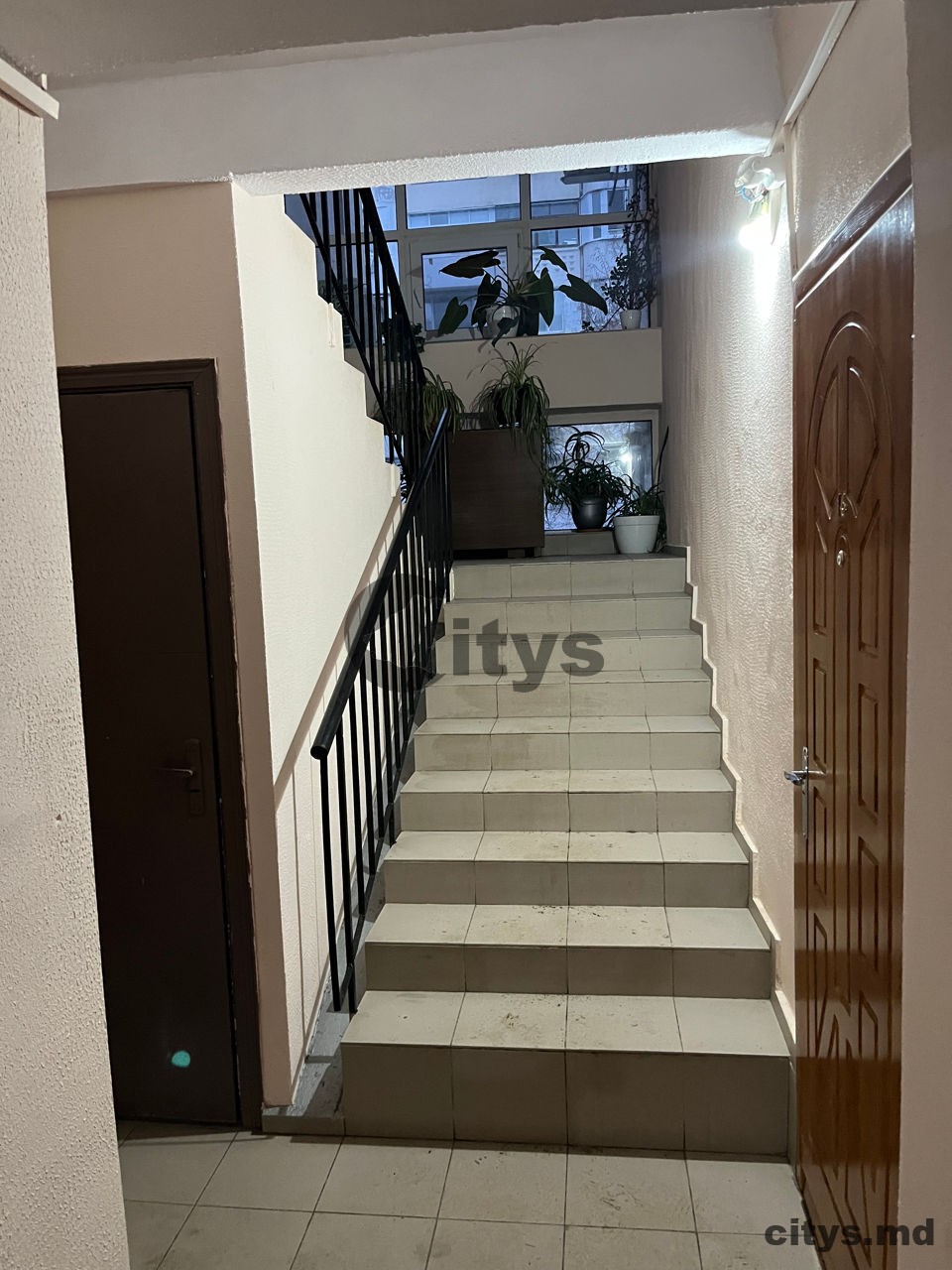 Apartament cu 2 camere, Centru 54m², str. Nicolae Milescu Spătarul photo 4