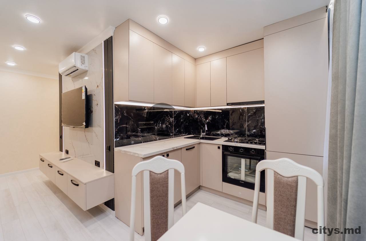 Apartament cu 2 camere, 48m², N.Zelinski photo 0