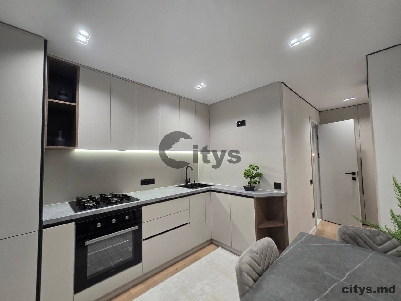 Apartament cu 2 camere, 55m², Riscani, Andrei doga photo 1