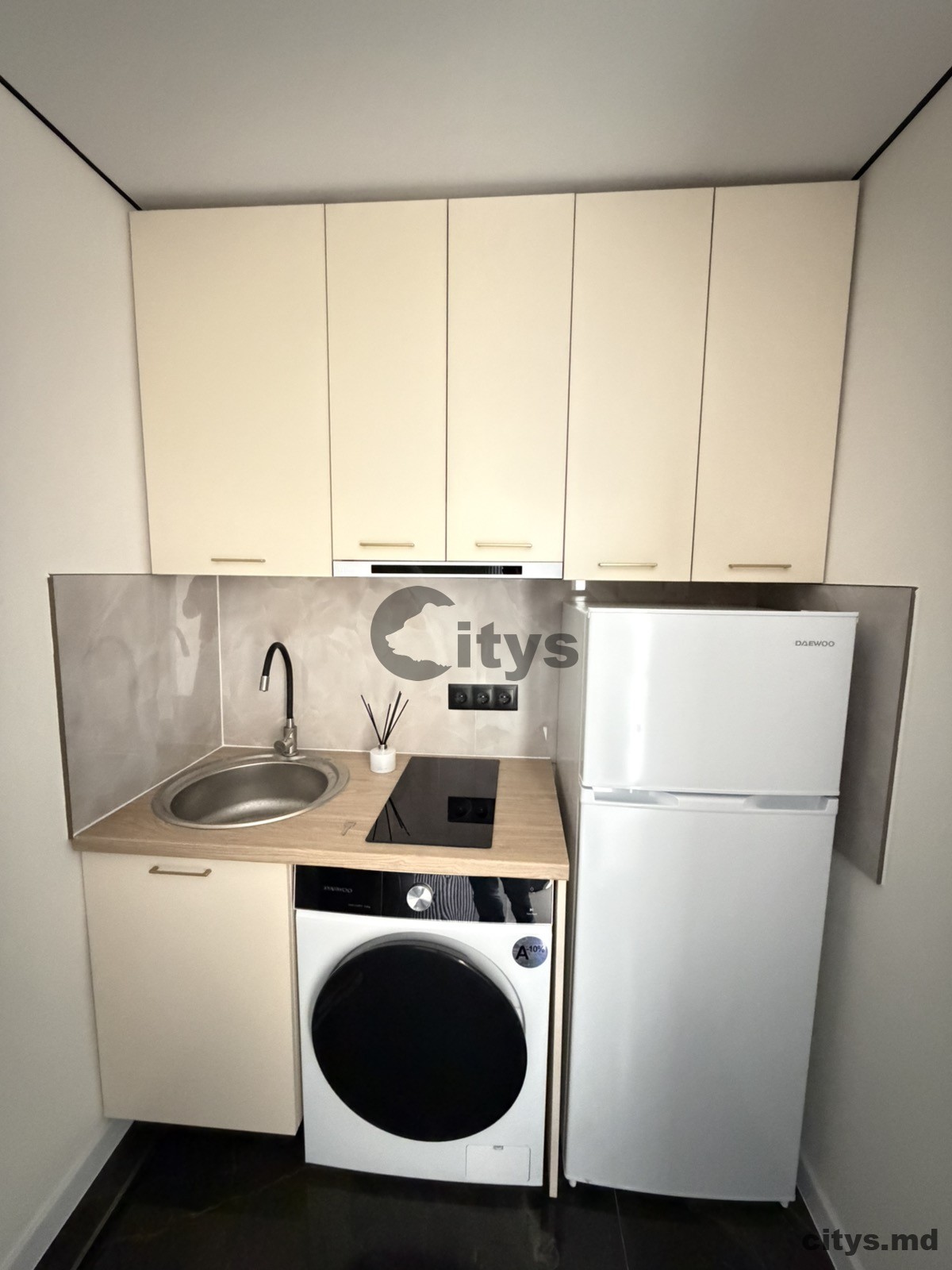 Garsonieră, 18m², Stauceni, str. Florilor photo 0