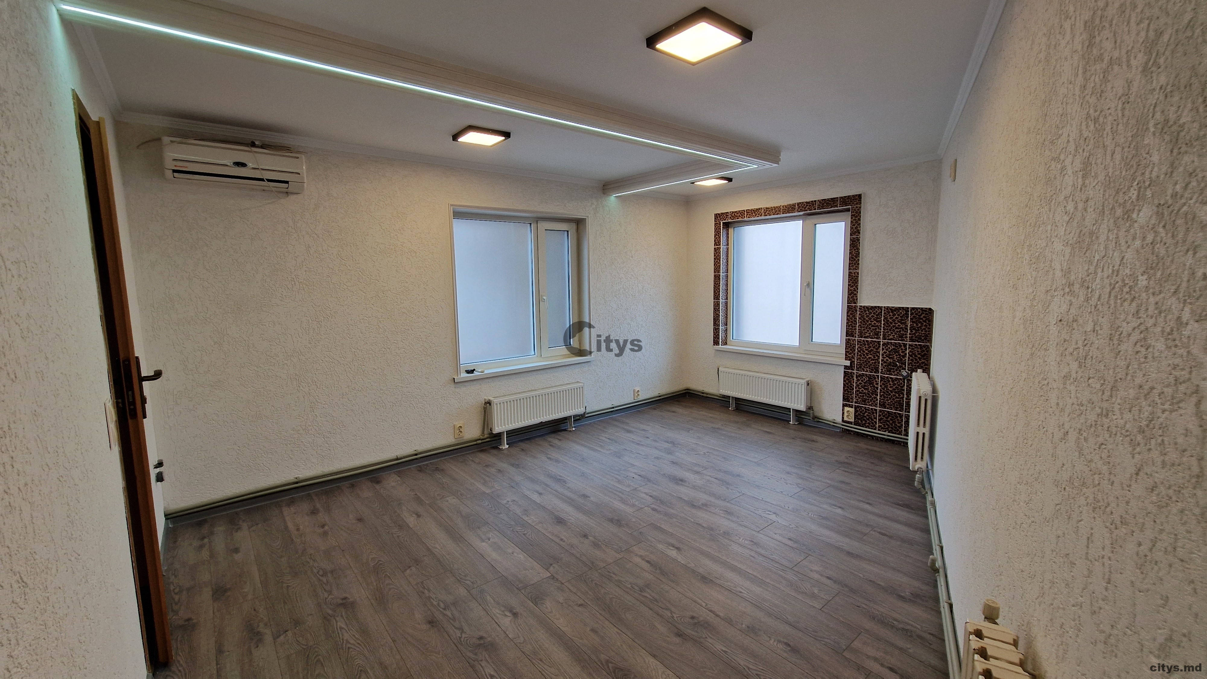 Oficiu, 20m², Kiev photo 0