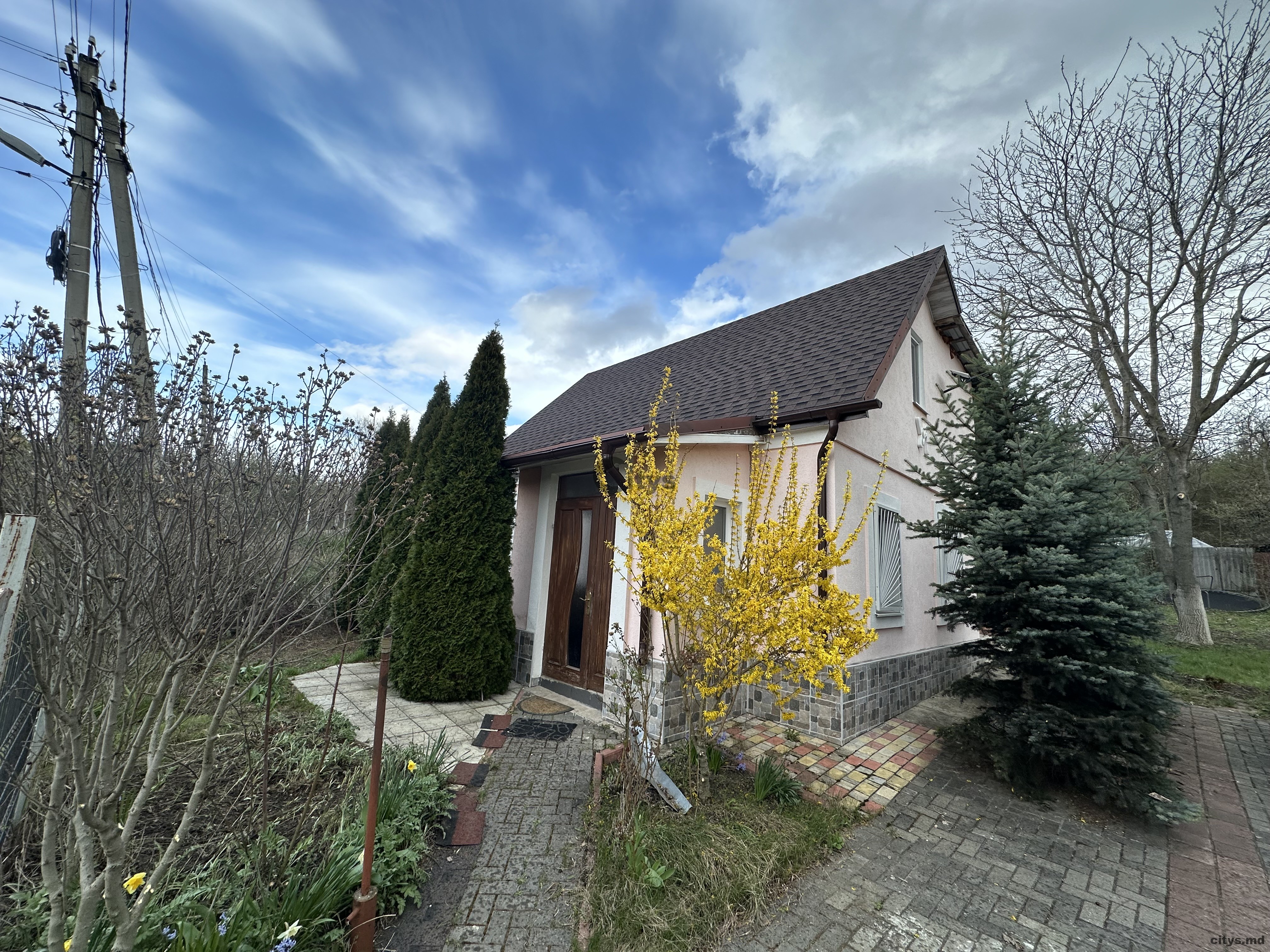 Vilă cu 2 nivele, 60m², Amej photo 1 - citys.md Vilă cu 2 nivele, 60m², Amej photo 0