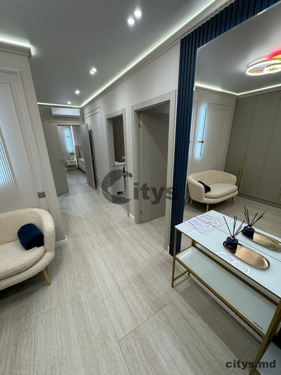 Apartament cu 2 camere, Riscani 69m², bd. Renasterii Nationale photo 6
