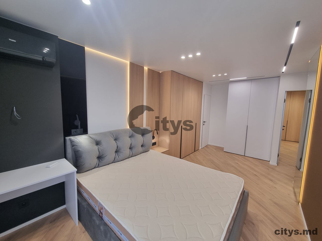 Apartament cu 3 camere, Ciocana 96m², str. Ion Dumeniuc photo 3