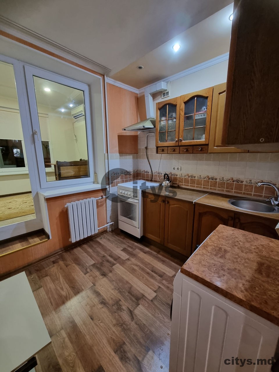 Chirie-Apartament cu 1 cameră, 45m², str. Nicolae Titulescu photo 9 - citys.md Chirie-Apartament cu 1 cameră, 45m², str. Nicolae Titulescu photo 8