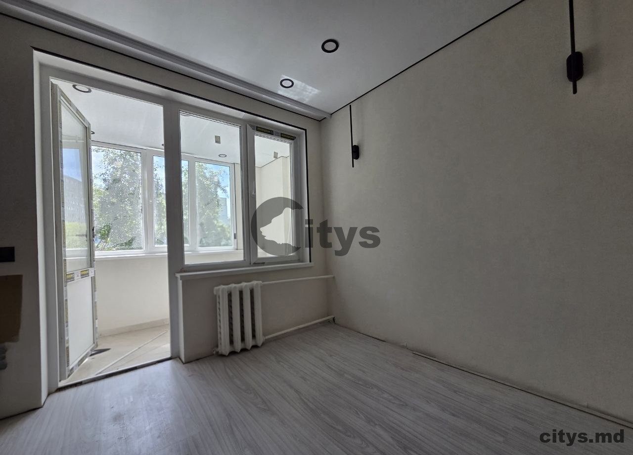 Apartament cu 1 cameră, 37m², Cuza Voda photo 3